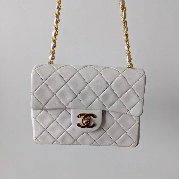 Chanel classic mini flap bag white and gold - Picture 3 of 12